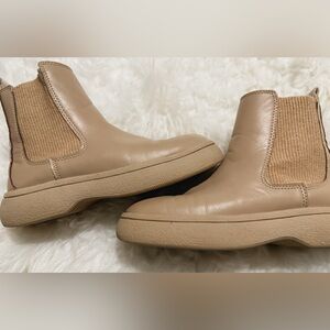 Zara Chelsea Boots Tan